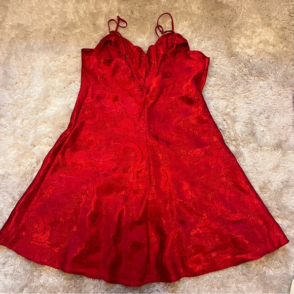 VINTAGE/RARE/HTF Victorias Secret Gold Label Silk Nighgown - Picture 6 of 6